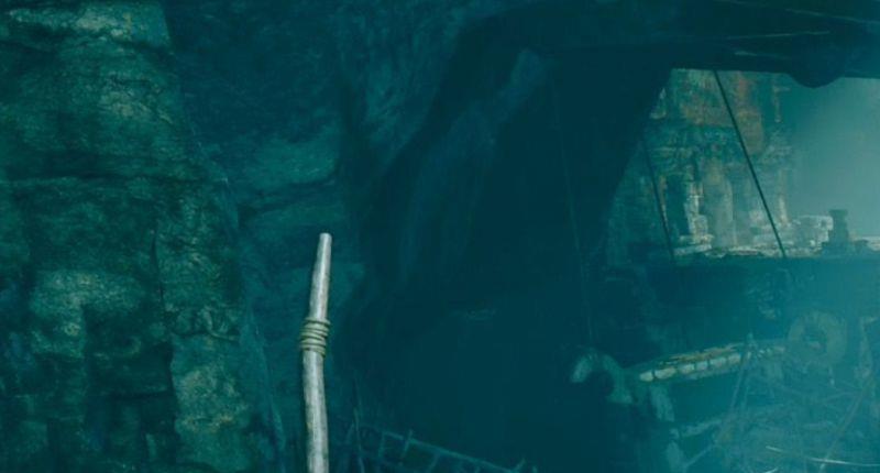 《古墓丽影：暗影》古墓丽影怎么把推车接到转盘上？