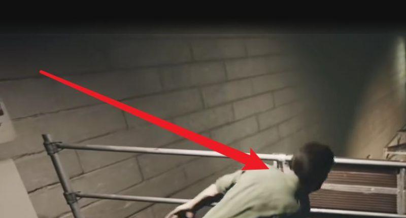 《逃出生天》手柄怎么跑步？