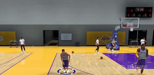 《NBA 2K21》2k21手游怎么刷满徽章？